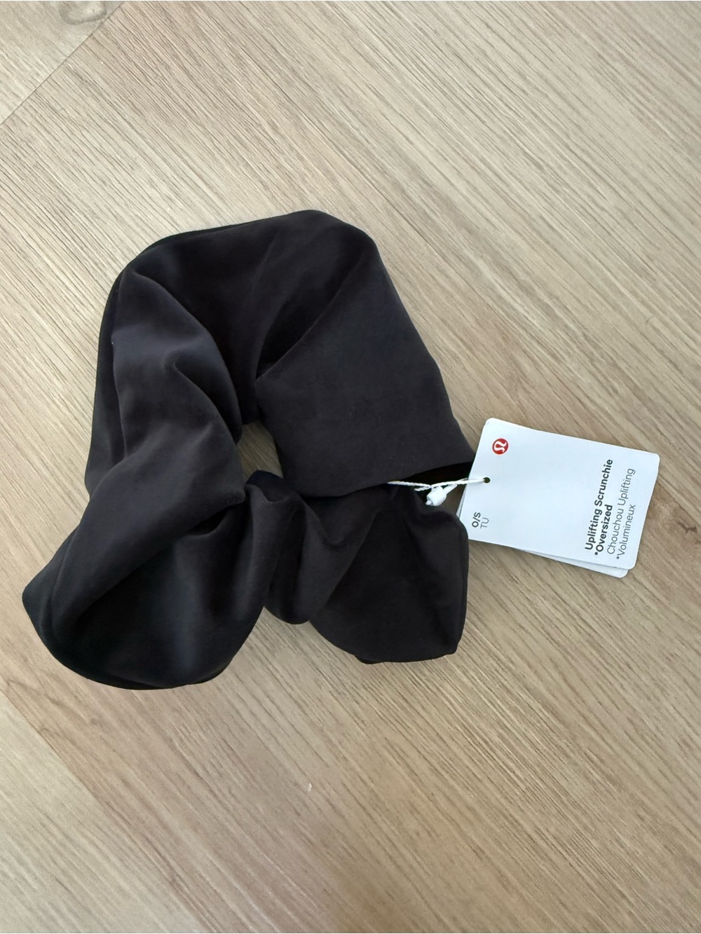 Lululemon oversized uplifting scrunchy black